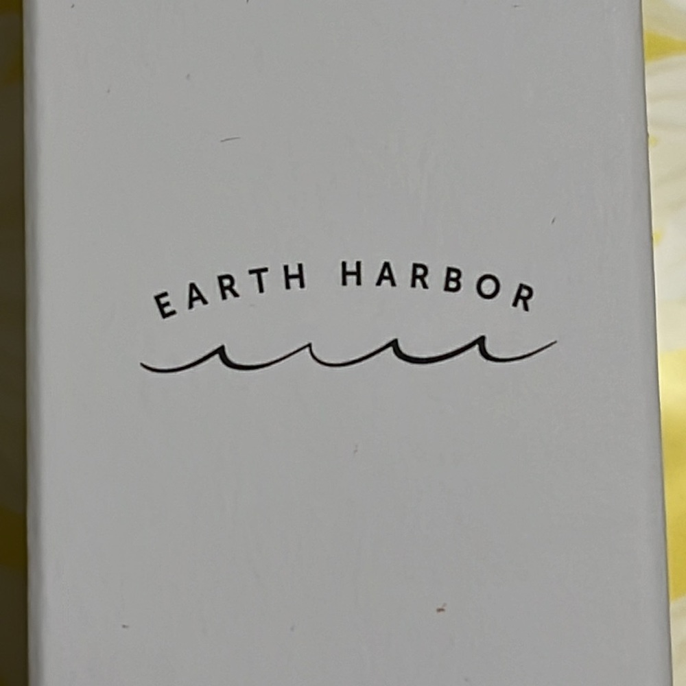 Earth Harbor- Aurora Superfood luminance ampoule NEW - Picture 2 of 5